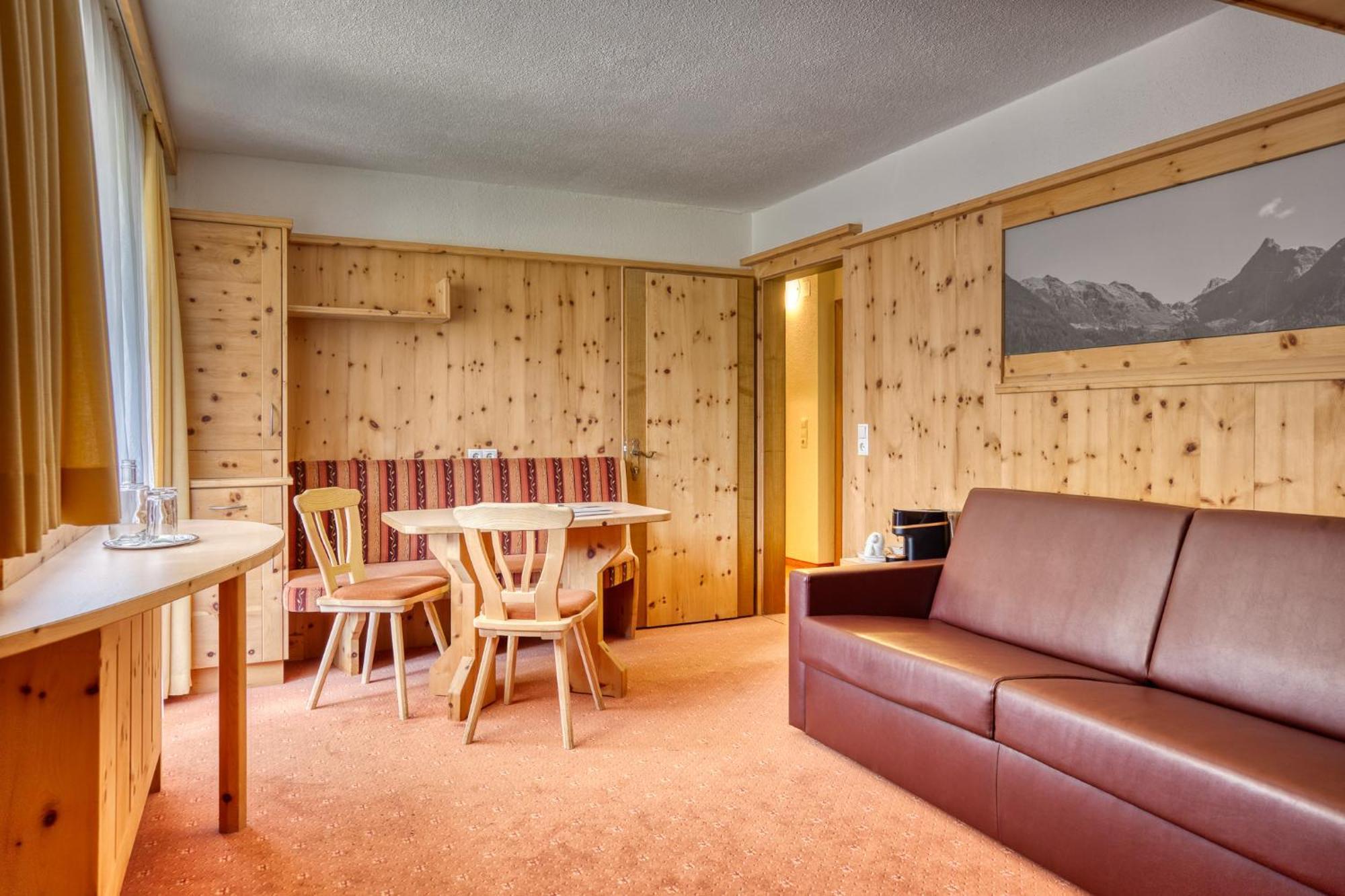 Hotel Jaegerhof เอิทซ์ ห้อง รูปภาพ