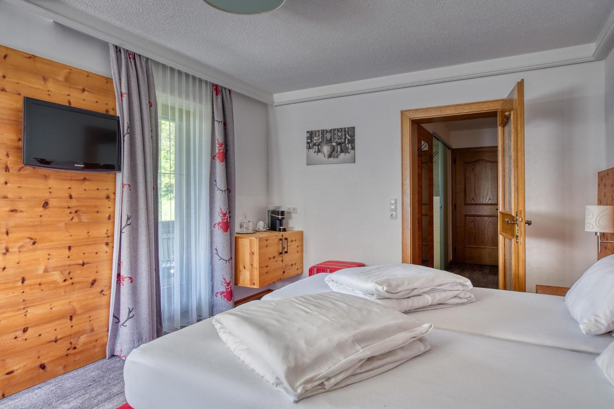 Hotel Jaegerhof เอิทซ์ ห้อง รูปภาพ