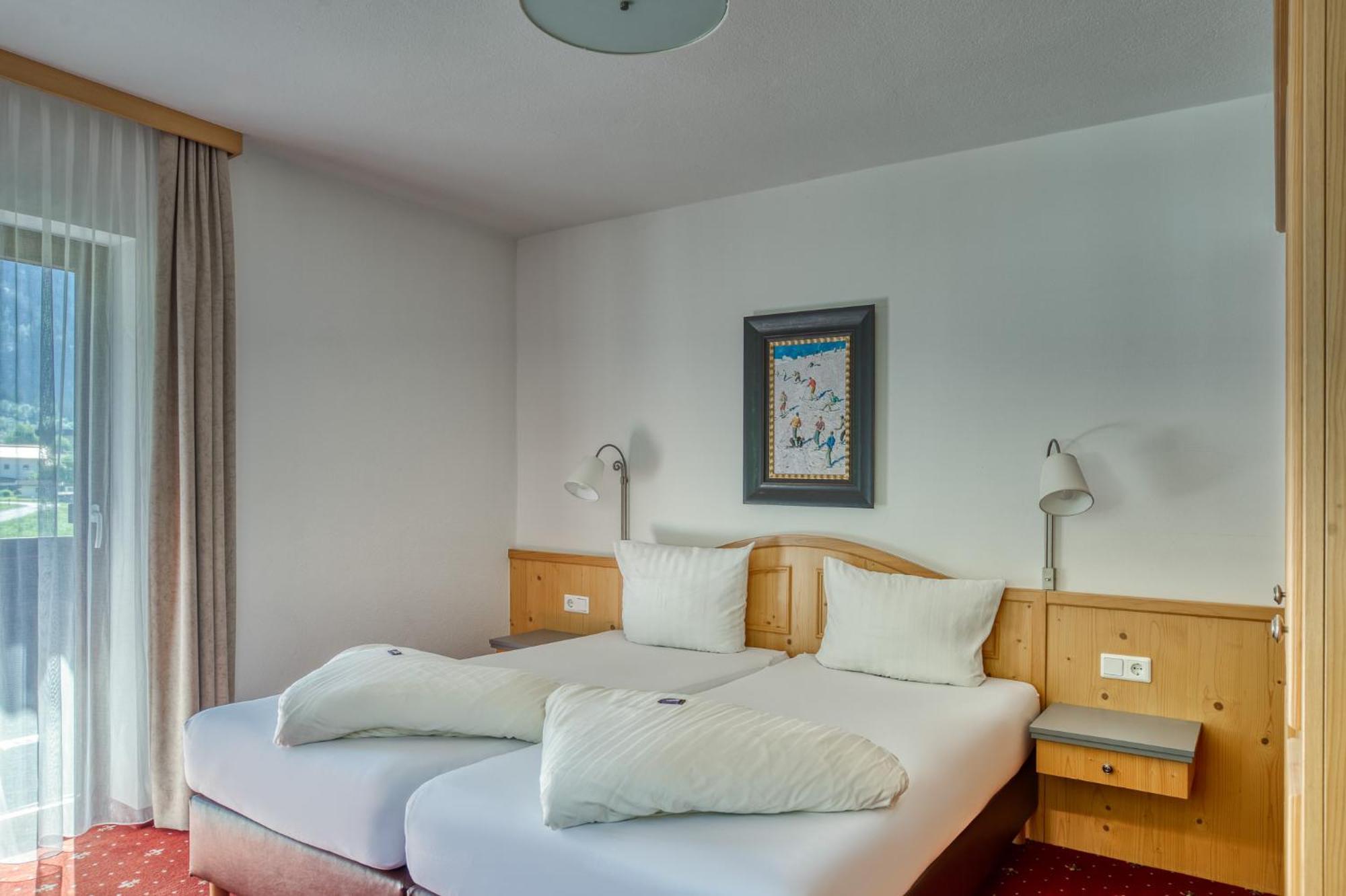 Hotel Jaegerhof เอิทซ์ ห้อง รูปภาพ